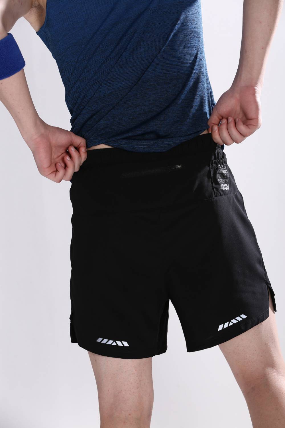 buy men 5 inch running shorts with inner lining #Color_Black