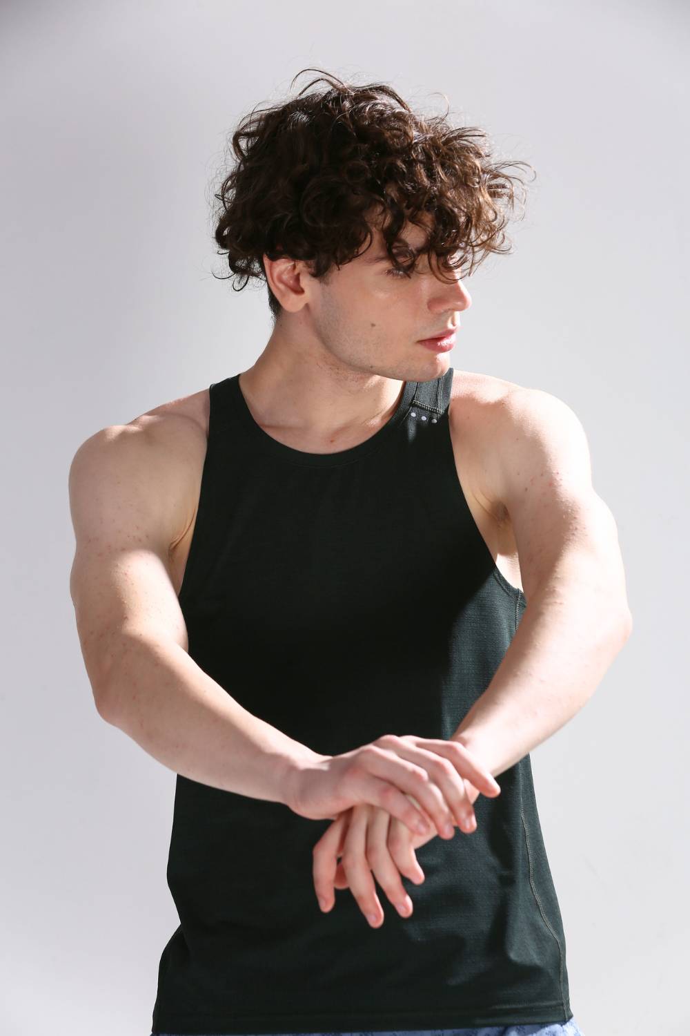 buy men running singlet online #Color_Olive