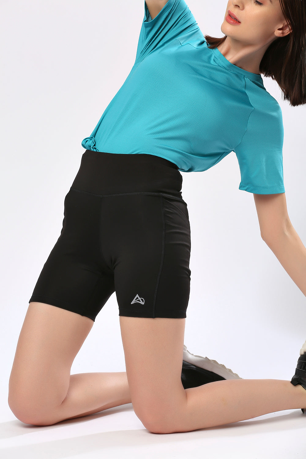 buy women 6 inches running half tights online #Color_Black