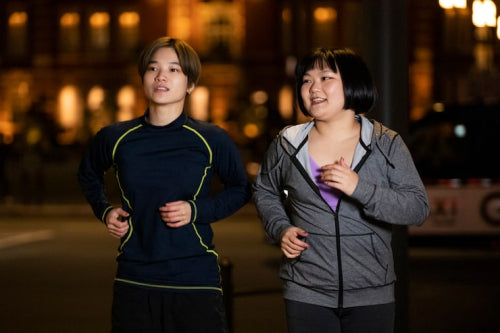 Reflective Running T-Shirts Improve Visibility for Evening and Night Training