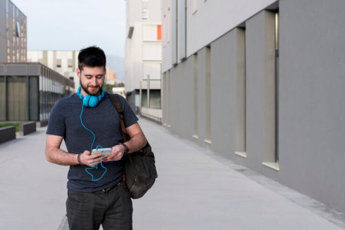 Urban Running Gear Showcased on Indian Social Media