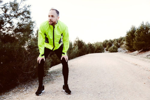 Reflective Running Gear Enhances Safety During Early Morning Runs