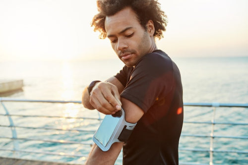 Moisture-Wicking Technology: How It Helps You Stay Dry on Your Runs