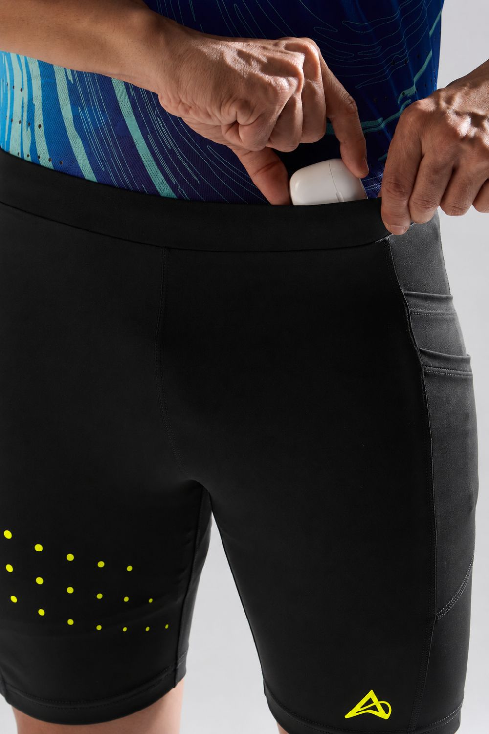 buy men 7 inch running half tights online #Color_Black-Spark