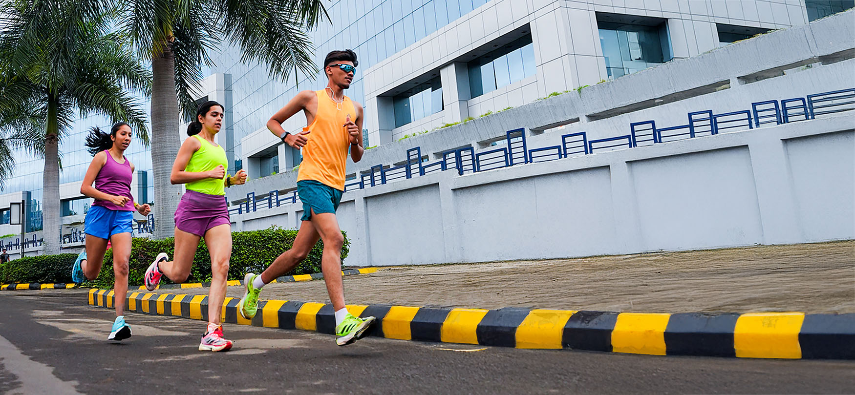 aguante running wear clothing brand in India