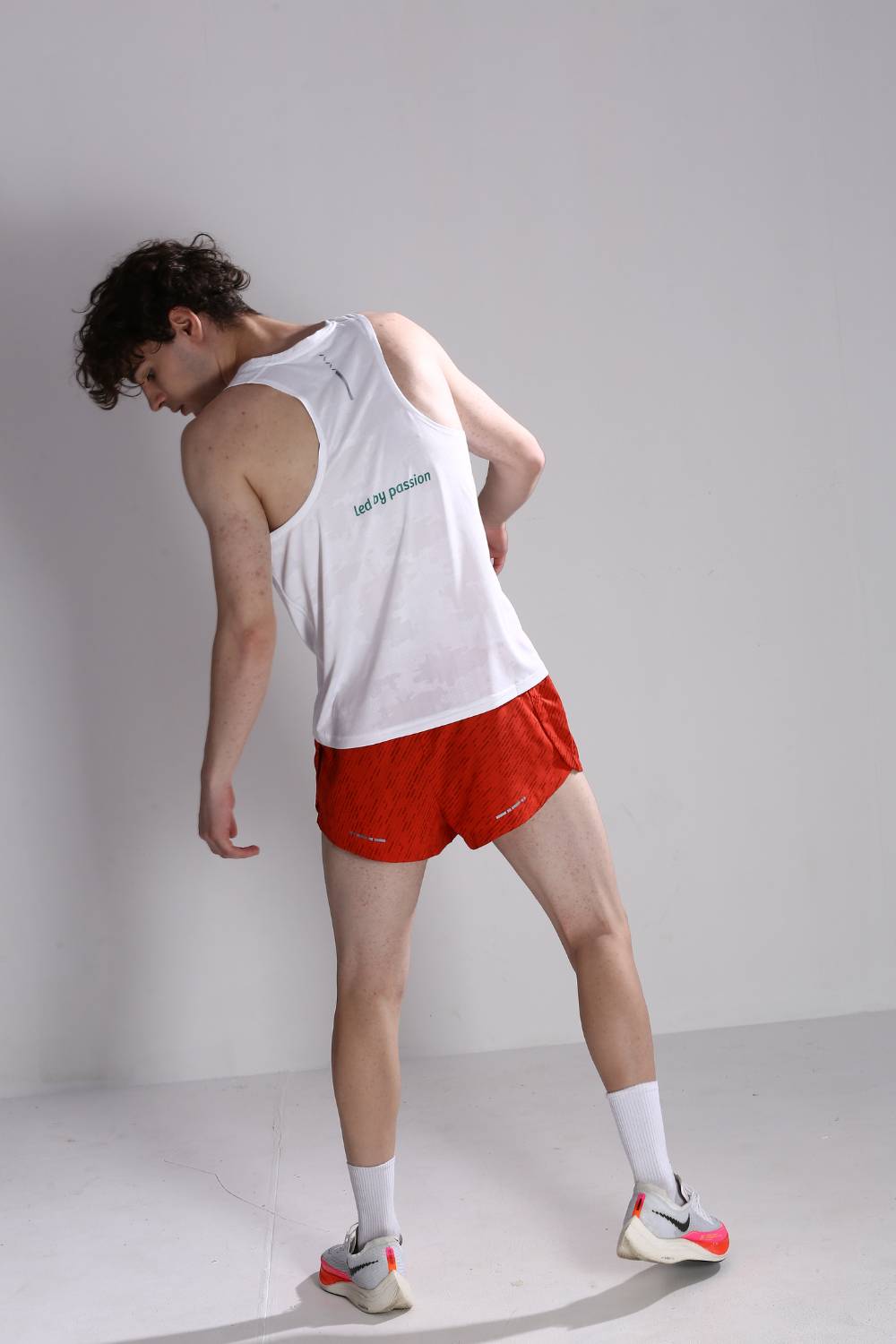 buy men aguante running singlet white online #Color_White